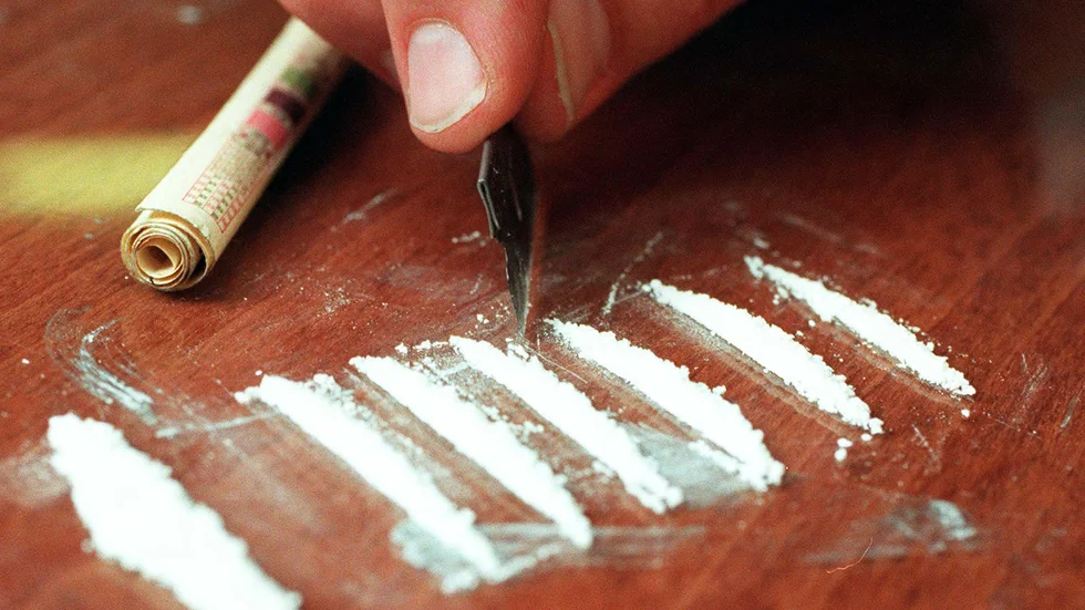 Amfetamin kan säljas i olika former. Oftast som tabletter eller kapslar, men också som pulver som sniffas eller löses i vatten och injiceras. Amfetamin kallas också för “tjack”, “speed” eller “uppåttjack".