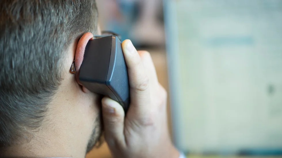 En 35-årig man har dömts för bland annat hot mot tjänsteman sedan han via telefon sagt att han ska döda en socialsekreterare. 


