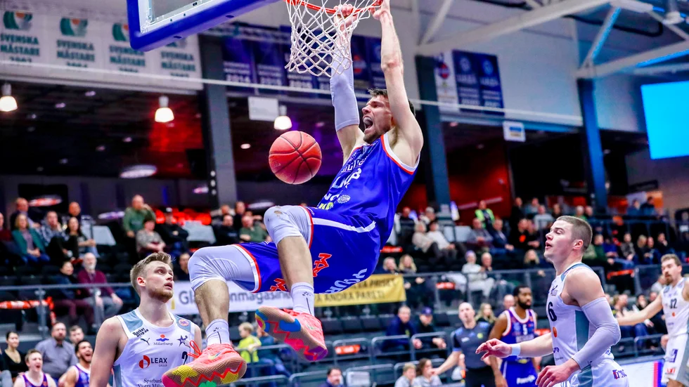 Andrew Smith och BC Luleå tar emot Fryshuset.