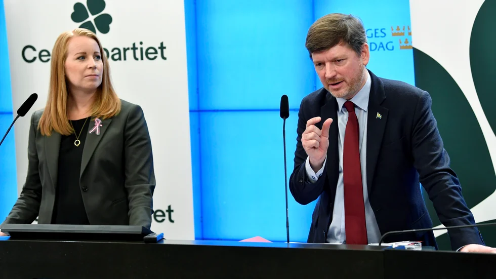 Centerledaren Annie Lööf (C) och partiets ekonomisk-politiske talesperson Martin Ådahl (C) har god anledning att lyfta fram förändringarna i arbetsrätten som historiska. Det gör även statsminister Magdalena Andersson (S).