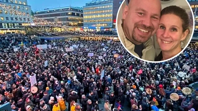 Johan och Camilla Tildemyr deltog på manifestationen mot vaccinpass i Stockholm. "Det var hur mycket folk som helst, både vaccinerade och ovaccinerade. Det är nog den största manifestation som jag har varit på. Det kändes ungefär som när man var ute och körde motorcykel förr i världen och hade 40 000-50 000 personer i publiken", berättar Johan Tildemyr.