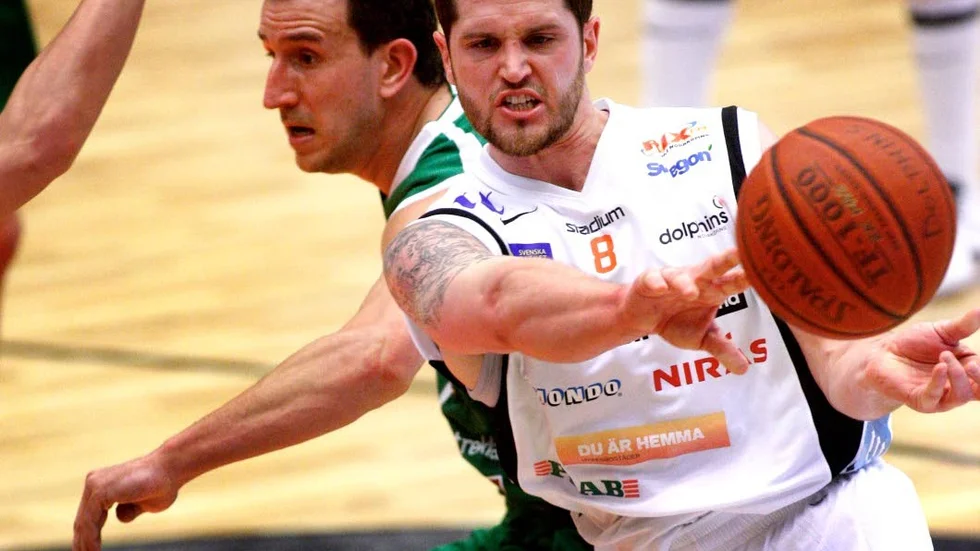 Förre Dolphinsspelaren Kenny Grant blir assisterande till landslagets nya förbundskaptenn, Hugo Lopez.