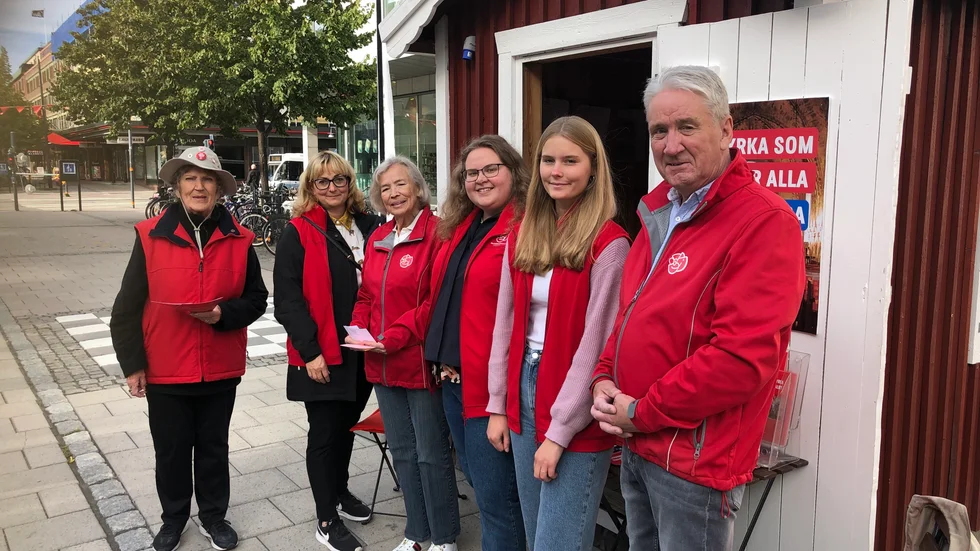 Socialdemokraterna i Luleå kampanjade flitigt inför kyrkovalet 19 september. "Rösta för en öppen och solidarisk folkkyrka", manade Margareta Lindbäck (längst till vänster på bilden).