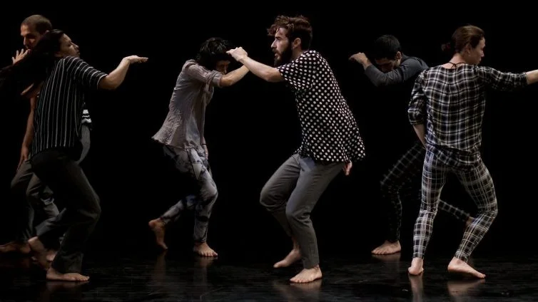 "Den är i sig en skönhet för ögat", skriver NSD:s recensent om dansföreställningen "Shapes" i Kulturens hus.