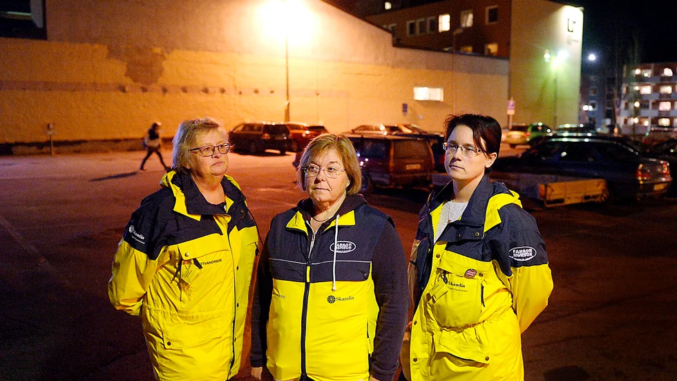 Rop på hjälp! Barbro Forsman, Carola Jonsson och Linda Forsman efterlyser fler aktiva i föreningen Nattsuddarna. Foto: Ulf Johansson.