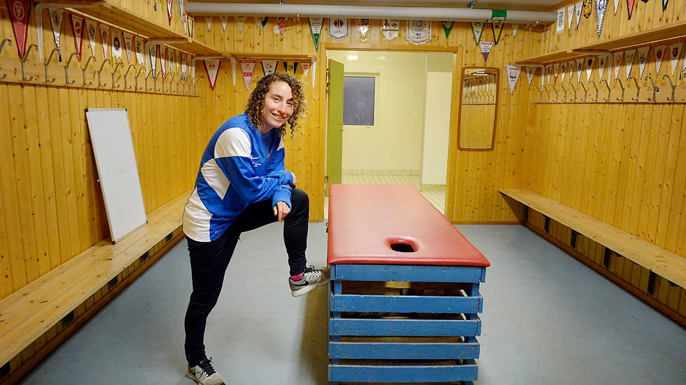 Siktar högt. Sunnanås nya tränare Jackie Bachteler går in för uppgiften med stor entusiasm. "Energi och den där gnistan är viktig för mig. Det saknas i många klubbar och när du kommer med den så sprids den" säger hon. Foto: Ulf Johansson.