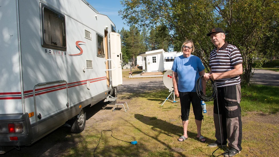 Även om sommaren nu tar slut finns det gäster på campingplatserna. Eva och Tor Bye från Harstad i Norge stannade till på Camp Gielas i Arvidsjaur under sin resa. Deras nästa stopp sker i Töre. Foto: Göran Westerlund