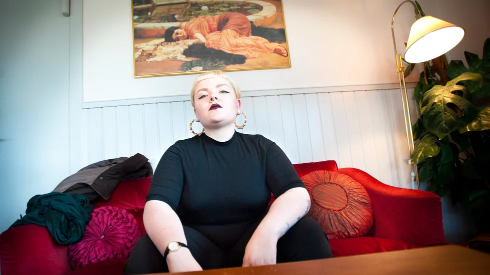 Debutant. I april ger Lo Lindström ut sin debuterande och mycket politiska diktsamling "Västerbottensbarn". Foto: Emilie Sjölund.