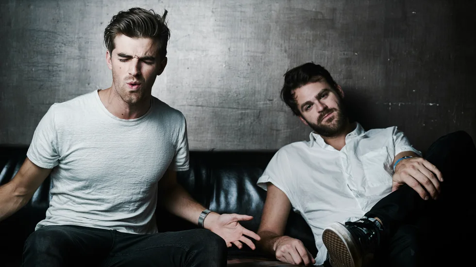 Chainsmokers.