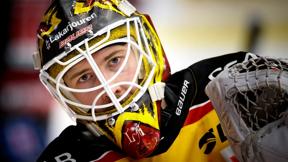 Joel Lassinantti vilade senast mot Frölunda men är tillbaka i kassen i lördagens bortamatch mot Leksand.
