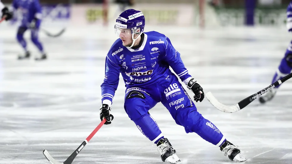 IFK Motala gästas av serieledande Villa under fredagskvällen. 