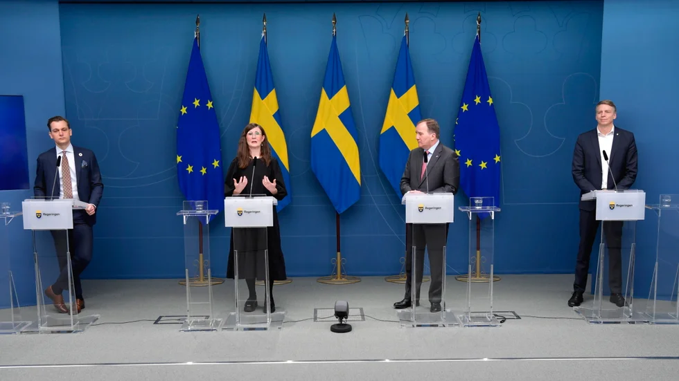 Per Olsson Fridh, Märta Stenevi, statsminister Stefan Löfven och Per Bolund under pressträffen om regeringsombildningen.