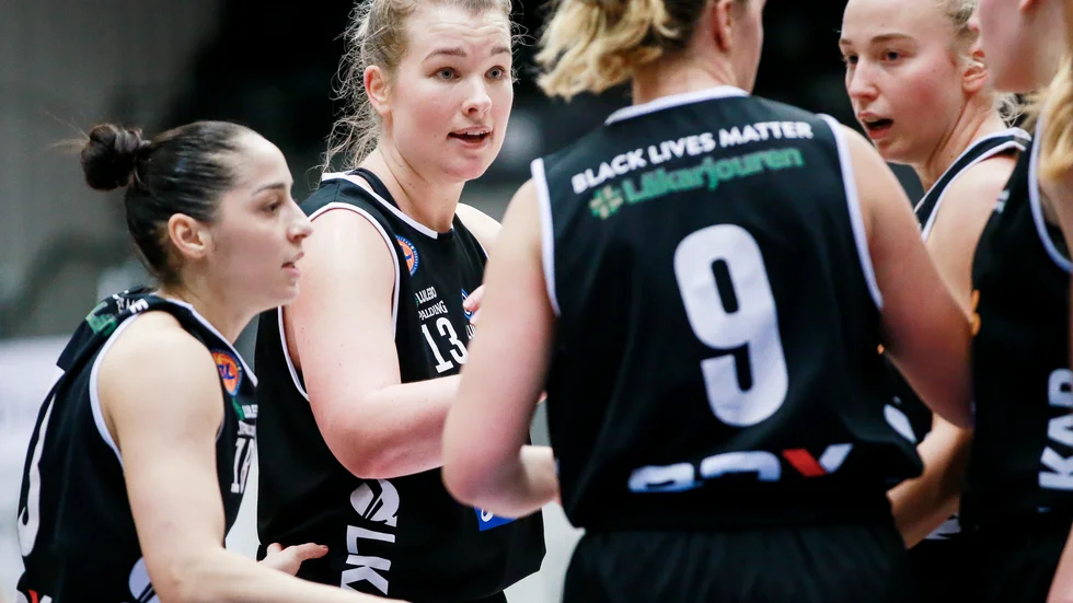 Luleå Basket får vänta några dagar på att spela nästa match. Onsdagens match mot Helsingborg är uppskjuten. 