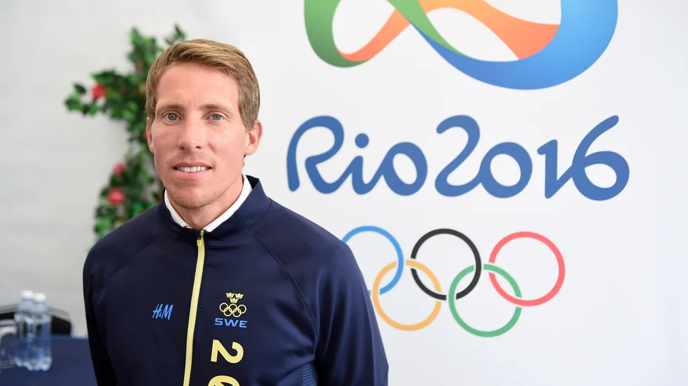 Henrik von Eckermann, bördig från Ripsa, har chans att ta plats i OS-truppen även i Paris. De tre ridsportdisciplinerna är intakta.