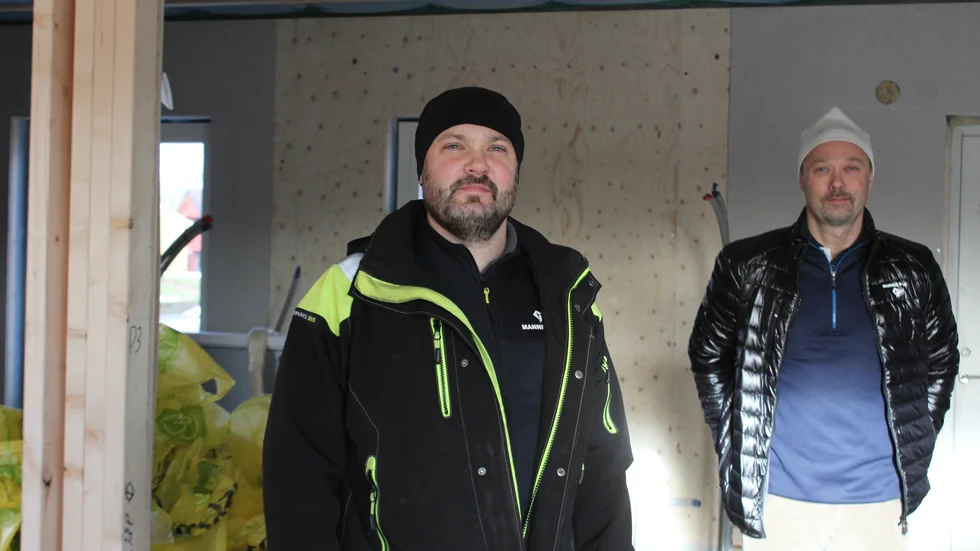 Mannes Bygg AB drivs av bröderna Martin Alfredsson och Markus Alfredsson. Nu förvärvar de ännu ett byggbolag och siktar på att få vara med och bygga nya bostäder i Åtvidaberg och Grebo. 