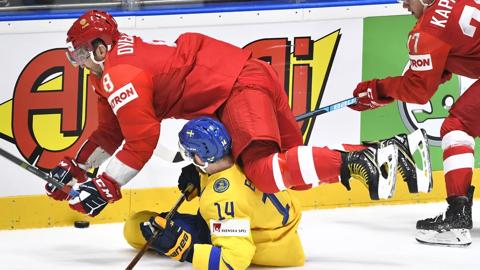 Får Tre Kronor spela VM-hockey i Riga? Det är en av möjligheterna sedan Lettland erbjudit sig att ta över hela turneringen. Arkivbild.