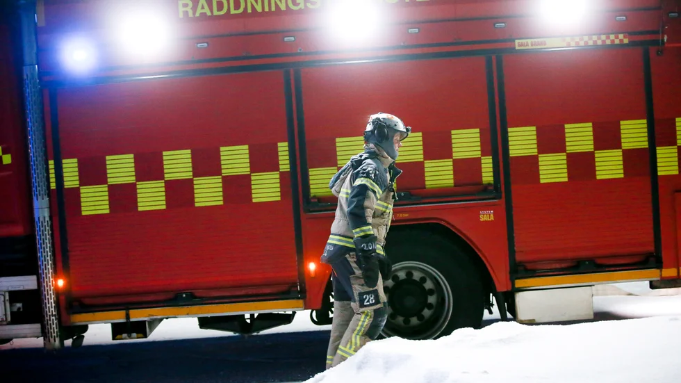 Det har kommit ett larm om brand i en villa på Bergnäset.