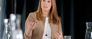 Lööf kräver förlängda krisstöd för företag