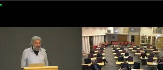 Efter lång debatt: Majoritetens budget klubbad