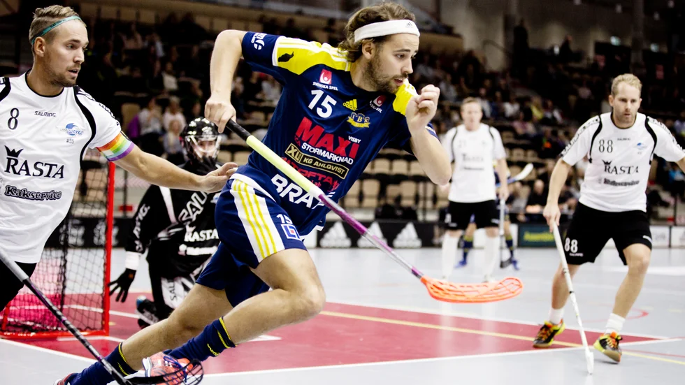 Wilmer Viinamäki är inne på sin elfte säsong i Visby IBK. 300 mål har det blivit så här långt. 