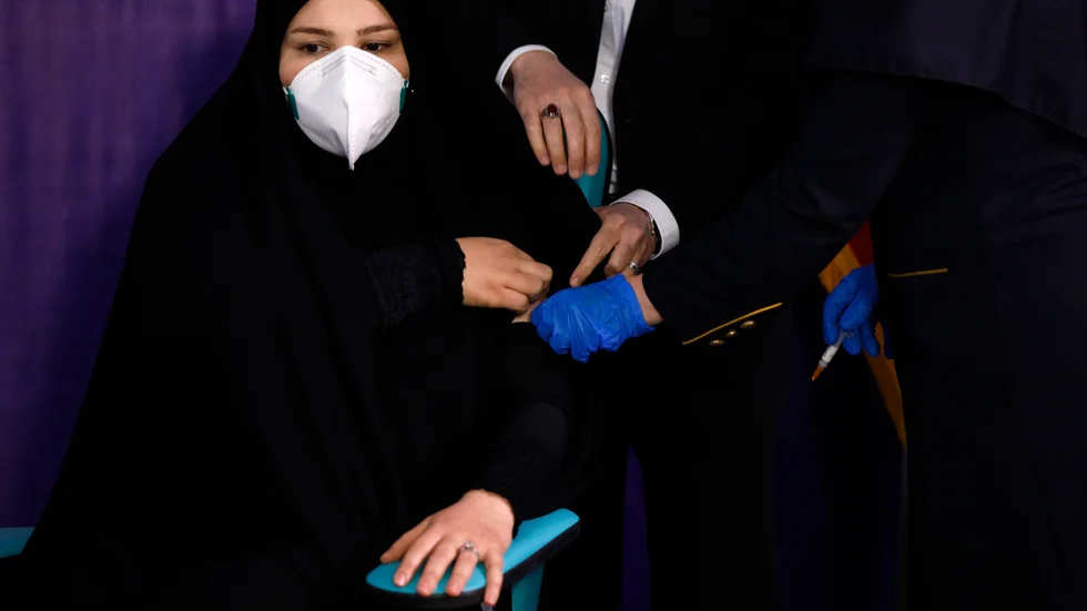 I december inleddes tester på människor av ett vaccin som utvecklats i Iran. Arkivbild.