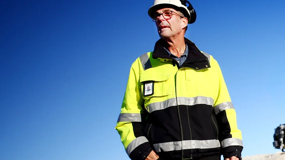 Jan Heldring, byggledare hos kommunen, berättar att det inte finns planer på någon ny restaurang eller servering på Holmen. "Det är möjligt att det blir en ny bänk och kanske lite ny belysning på sin höjd", säger han.