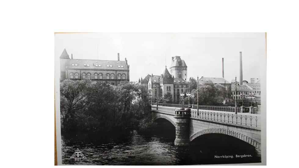 Bergsbron på ett vykort från 1940-talet. 