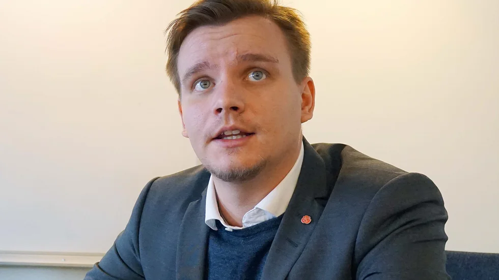 Marcus Frid (S), barn- och utbildningsnämndens ordförande berömmer resultaten från kommunens förskola och skolor.