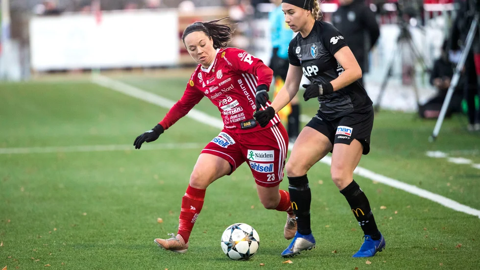 June Pedersen i Piteås guldmatch (6-2) mot Växjö