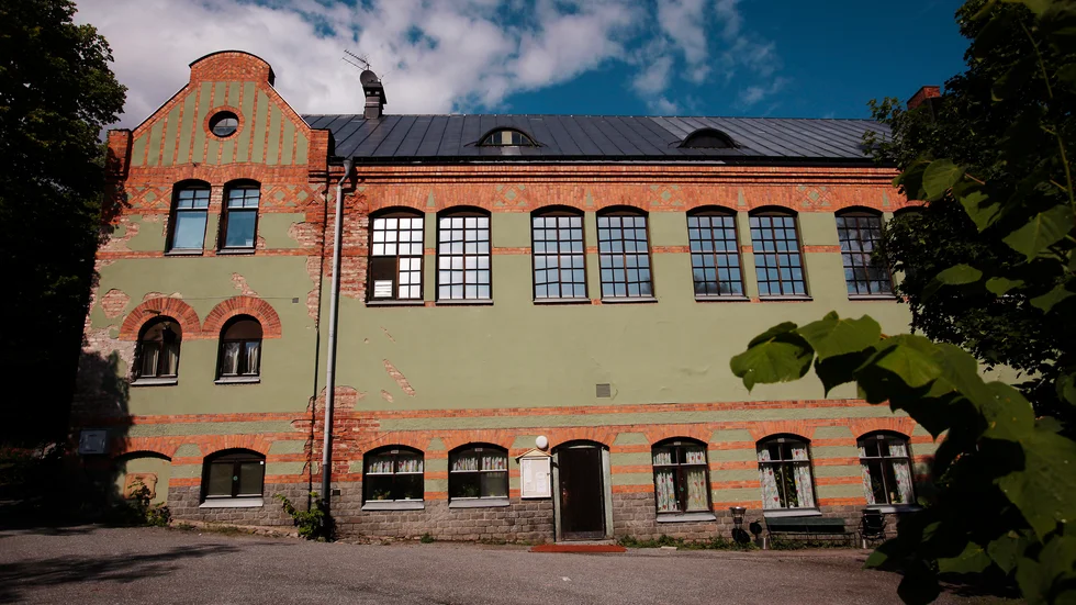Bottenvåningen i gamla gymnastikhuset fortsätter att ge rum åt Kulturföreningen Tengbom.