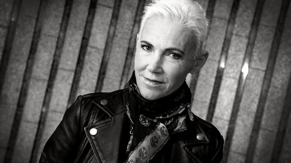 Marie Fredriksson avled i december 2019. I vår tolkar Östgötateatern hennes musik i föreställningen "Den sjunde vågen". 