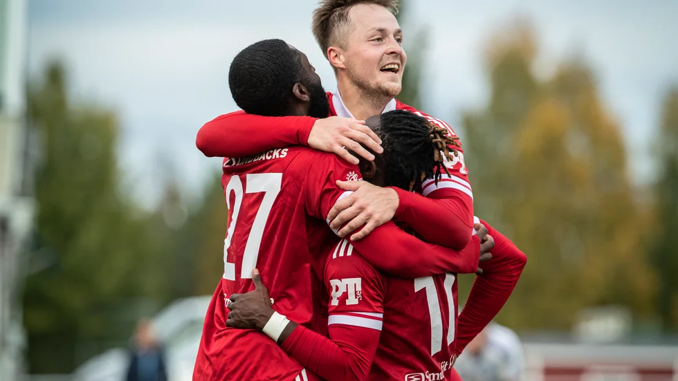 Vilken härlig säsong det blev för Piteå IF:s herrlag i fotboll – serieseger och uppflyttning till ettan. Dessutom vann Fredrik Johansson skytteligan. Hur många mål blev det?