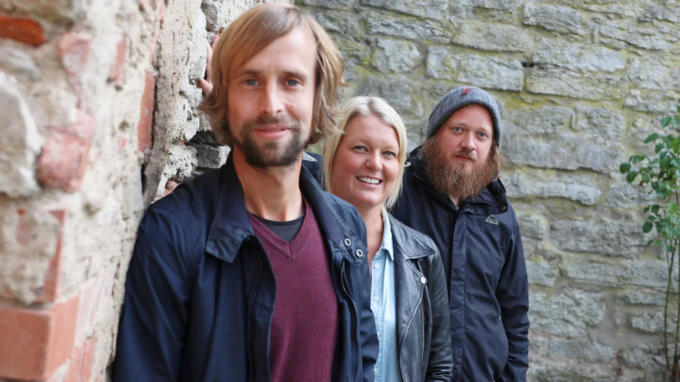 Juno Arcade är Jakob Larsson, Ida Rickardsson och Johan Carlgren. Dessutom Johannes Hallbom och Emil Stenström, vilka både bor i Stockholm.