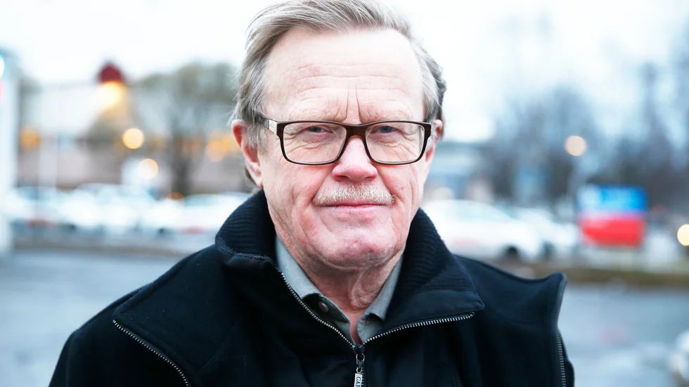 Jan-Olof Hedström anser att rådhuset innehåller stora historiska värden och bör därför bevaras. 