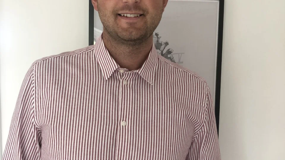 Daniel Svensson menar att för den som har krediter och har lånat pengar idag är det här ett väldigt gynnsamt läge.  