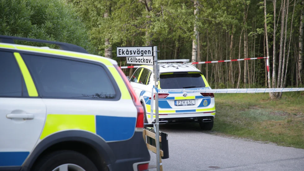 Polisavspärrningar från när det ultralätta flygplanet kraschade utanför Borås i början av juni.