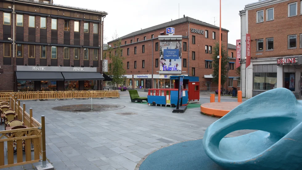 Inga vakter eller kameraövervakning på Köpmantorget.