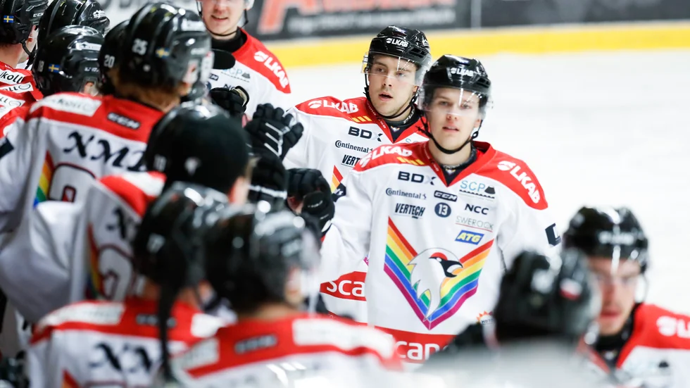 Kiruna IF spelade mot SK Lejon i lördags. Nu visar det sig att flera spelare i motståndarlaget var smittade av coronaviruset.