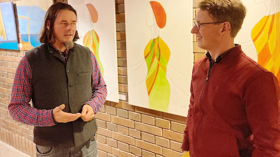 Thommy Wahlströms verk "Invention nr 11" framförs av Missionskyrkans vokalensemble under ledning av Markus Jonsson (till höger) på lördagens konsert.