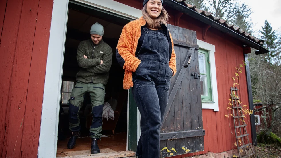 Anna och Rickard föll för det första huset de tittade på. "Vi såg igenom filtren med allt jobb som behöver göras. Vi såg potentialen och den var precis vad vi var ute efter", säger Rickard.
