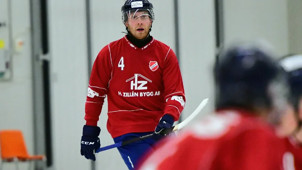 Tobias Engstrand gjorde Unik:s mål när laget föll med uddamålet mot Falun.