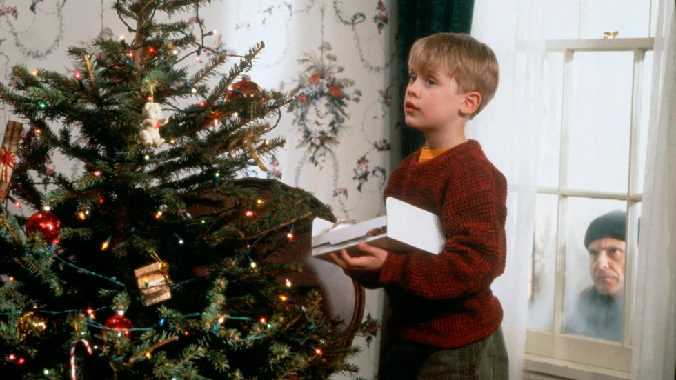 Macaulay Culkin och Joe Pesci i "Ensam hemma". Pressbild.