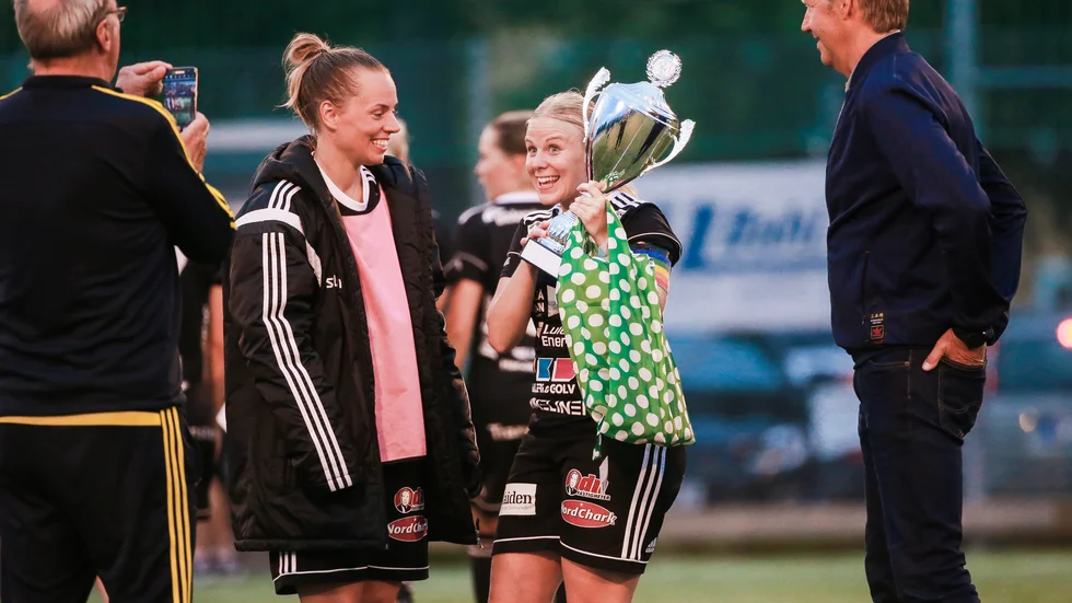 Anna-Lisa Vestin och Hanna Hellander.