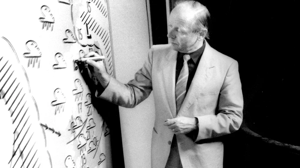 John Pohlman ritar och berättar om sommarvädret. 