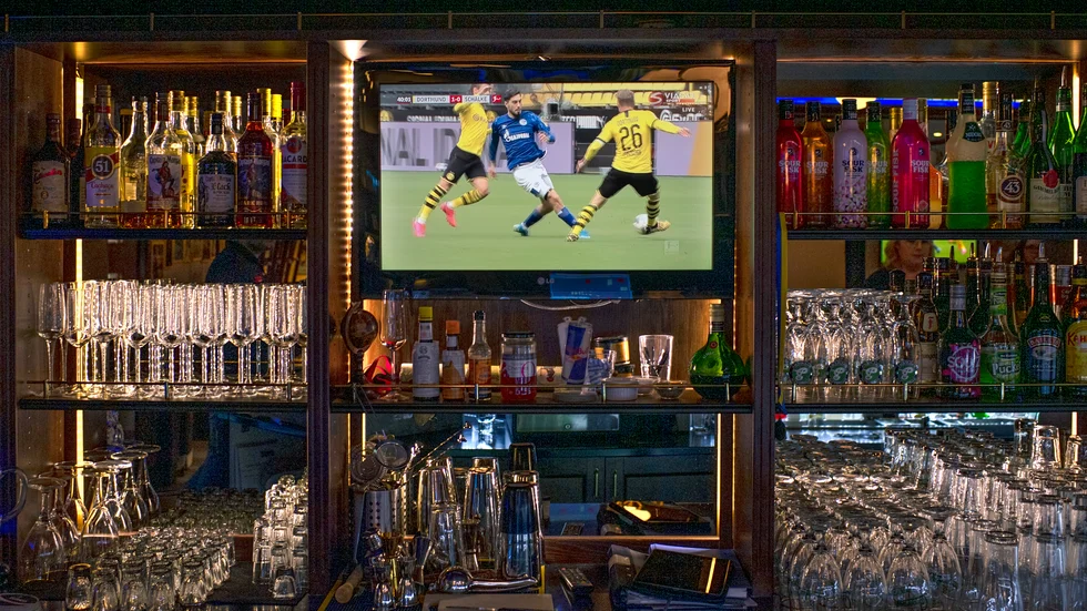 Den senaste trängselkontrollen i Malmö hade fokus på hotellfrukostar och sportbarer under matchkvällar. Åtta avvikelser noterades. Arkivbild.