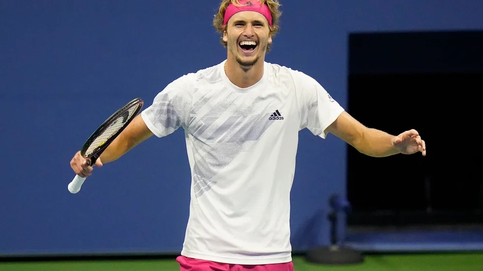Alexander Zverev, Tyskland, firar semifinalsegern över Pablo Carreño Busta, Spanien, i US Open.