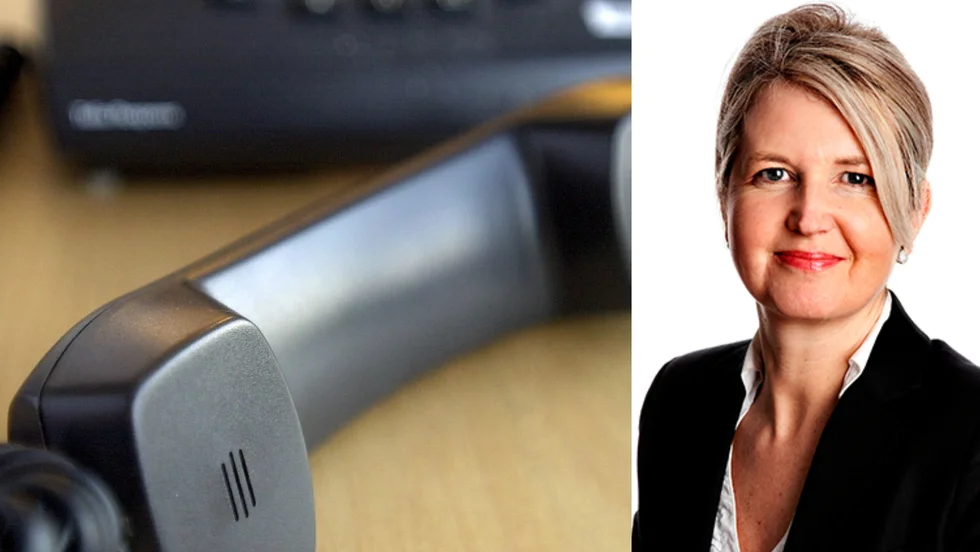 Telia ber om ursäkt efter att en 90-årig Strängnäskund inte har haft en fungerande telefon på flera månader. På bilden syns Telias presstalesperson Inger Gunterberg.