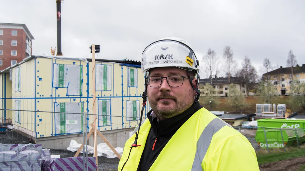 Dennis Wikstén, vd i fastighetsbolaget Wiksténs fastigheter berättar om nybygget.