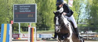 Flera klassegrar för hemmaryttarna i VORF:s ponnytävling