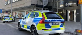 Flera polisutryckningar i centrala Eskilstuna – samtidigt
